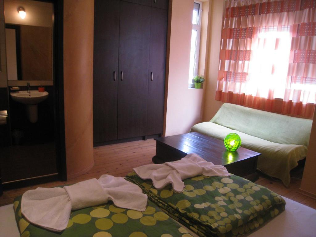 Elegance On A Budget - Rooms For Rent In Sofia Center חדר תמונה