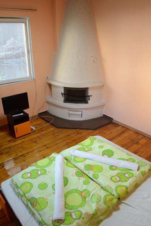 Elegance On A Budget - Rooms For Rent In Sofia Center מראה חיצוני תמונה