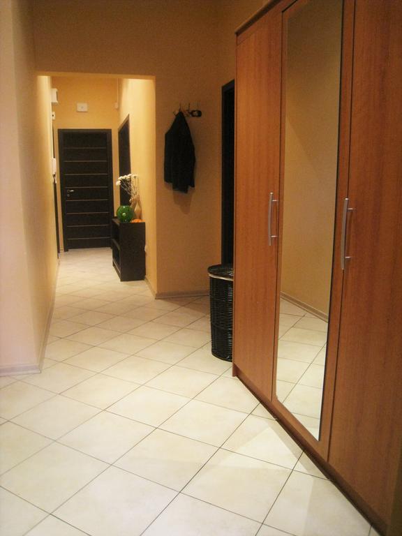 Elegance On A Budget - Rooms For Rent In Sofia Center מראה חיצוני תמונה