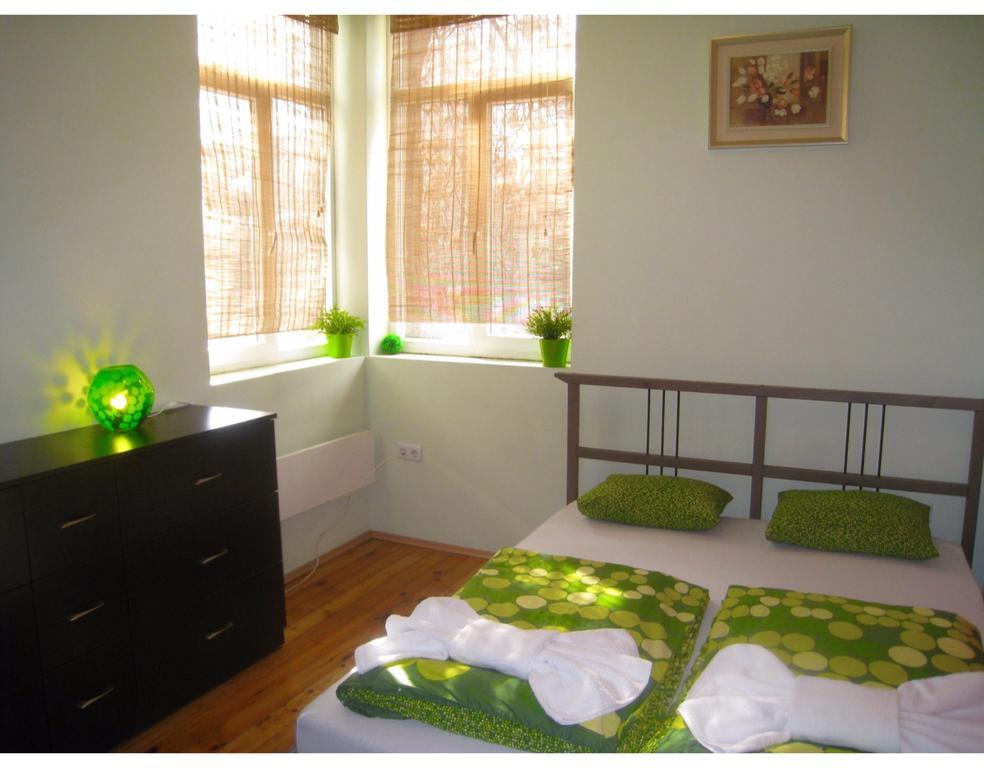 Elegance On A Budget - Rooms For Rent In Sofia Center מראה חיצוני תמונה