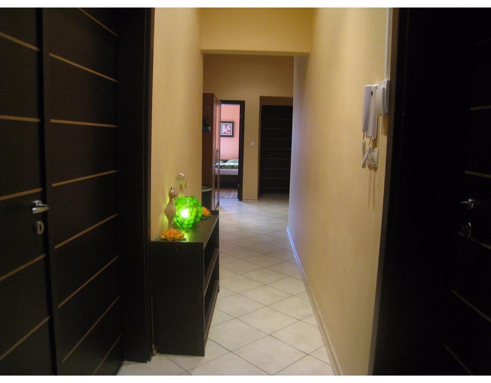 Elegance On A Budget - Rooms For Rent In Sofia Center מראה חיצוני תמונה