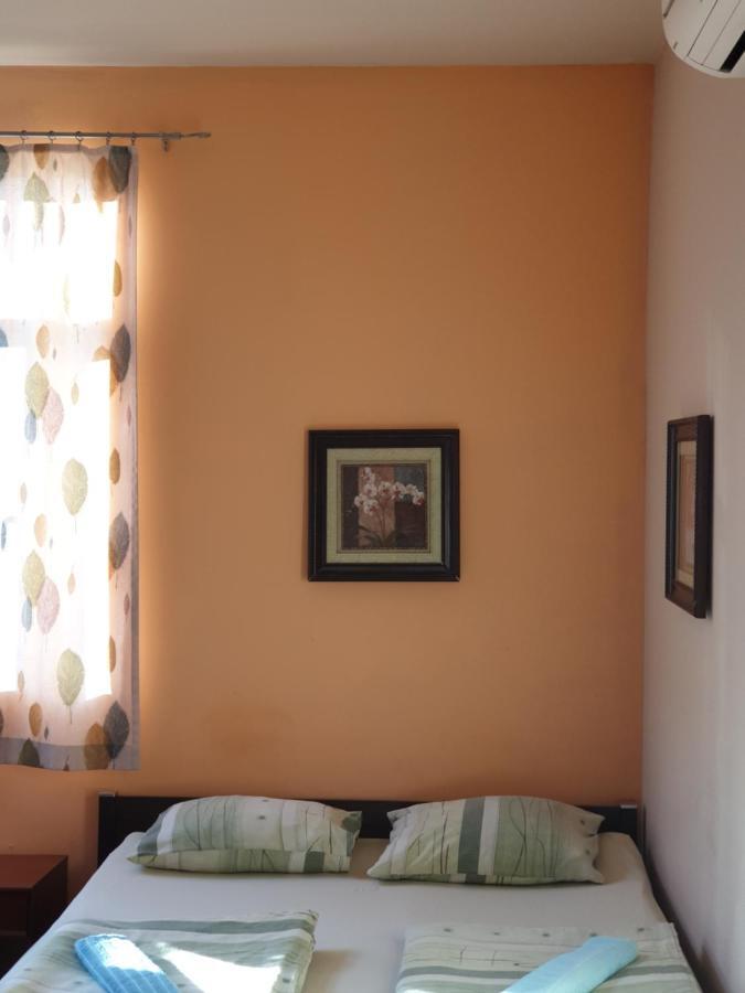 Elegance On A Budget - Rooms For Rent In Sofia Center מראה חיצוני תמונה
